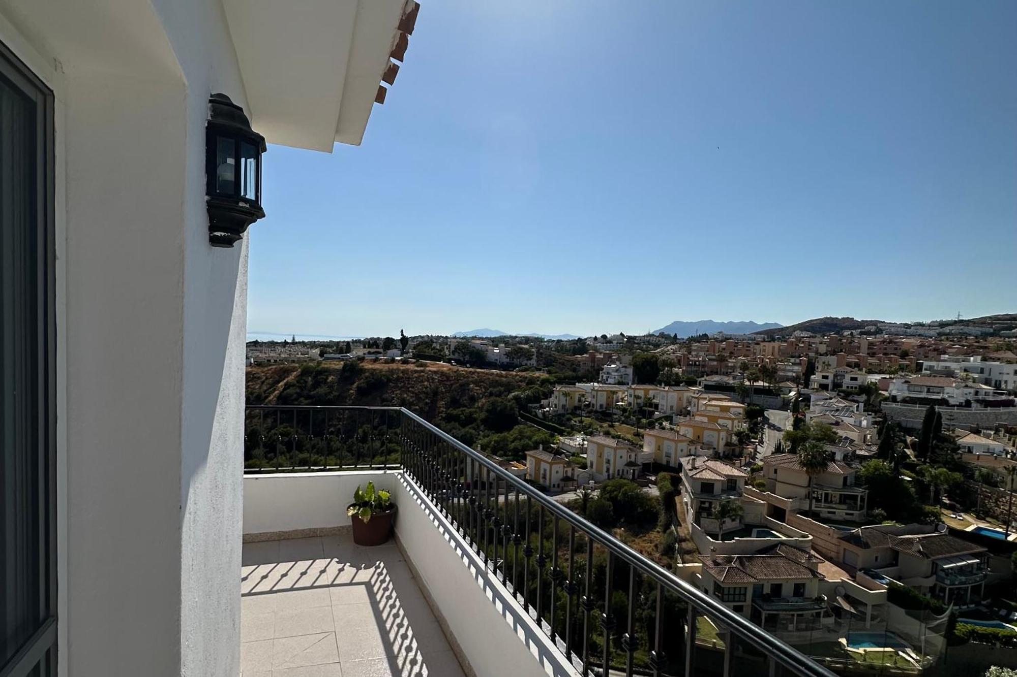 Luminoso Atico Duplex Con Vistas Al Mar Apartment Malaga Bagian luar foto