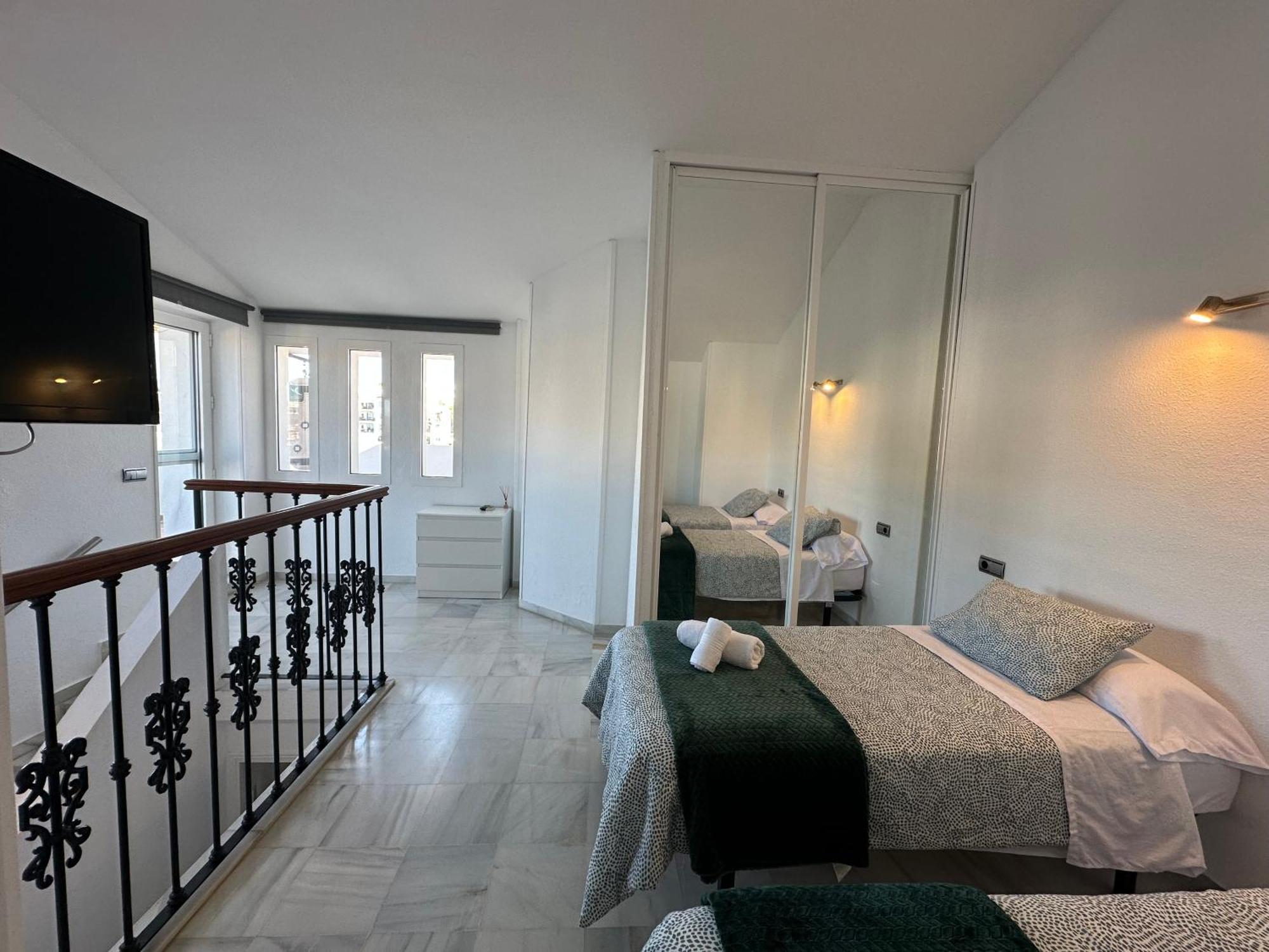 Luminoso Atico Duplex Con Vistas Al Mar Apartment Malaga Bagian luar foto